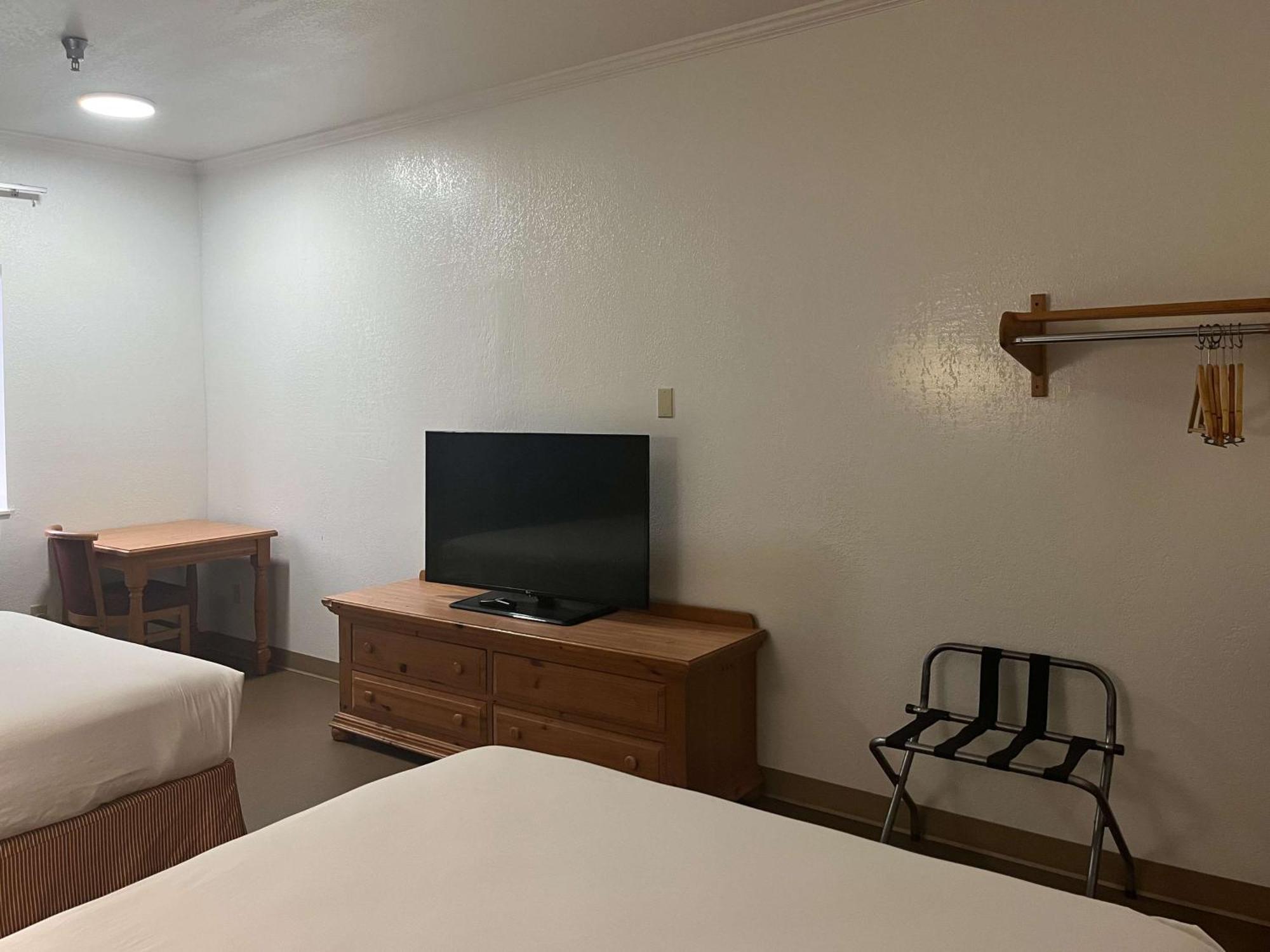 Motel 6 Portland, In Exterior photo