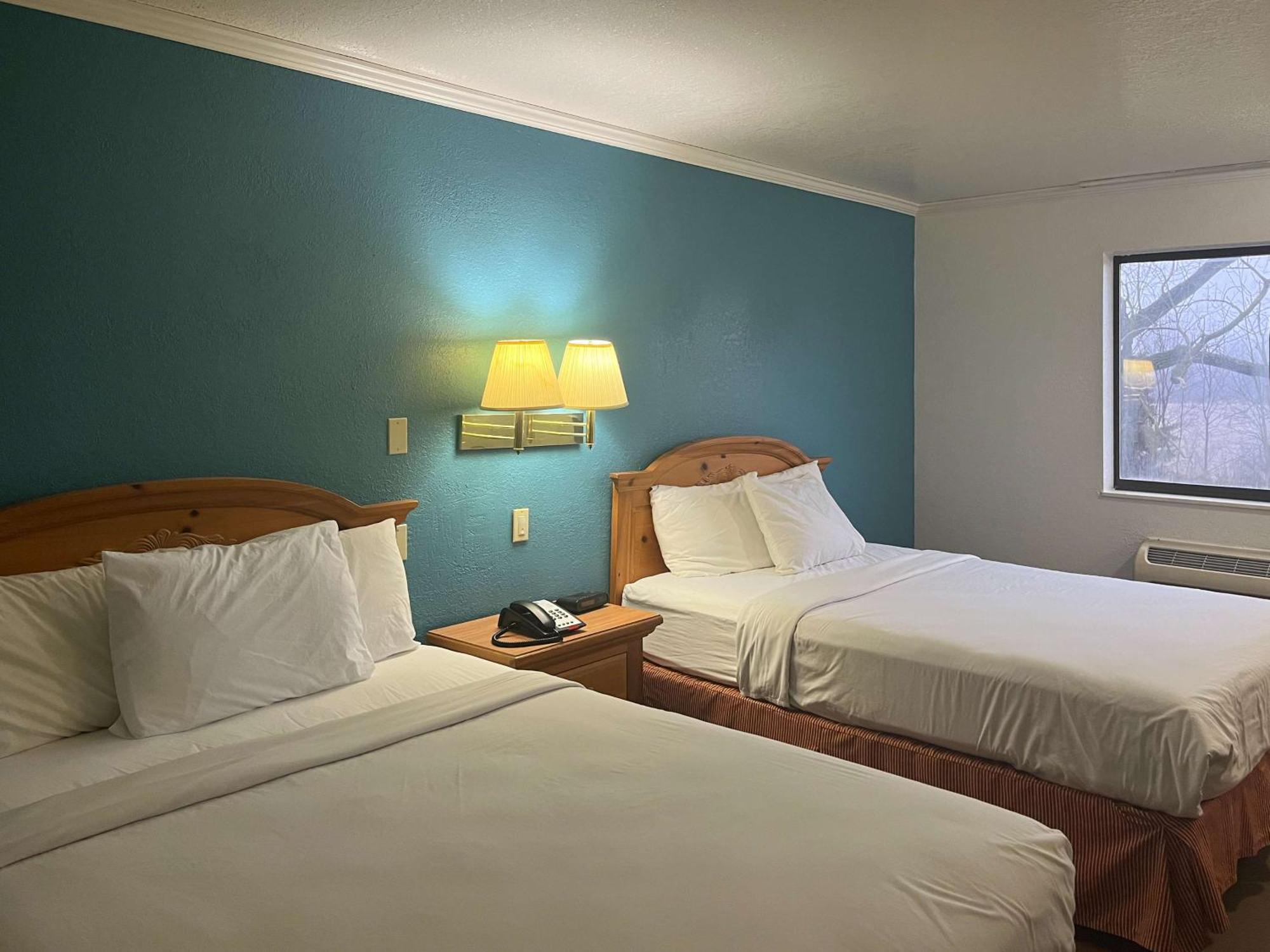 Motel 6 Portland, In Exterior photo