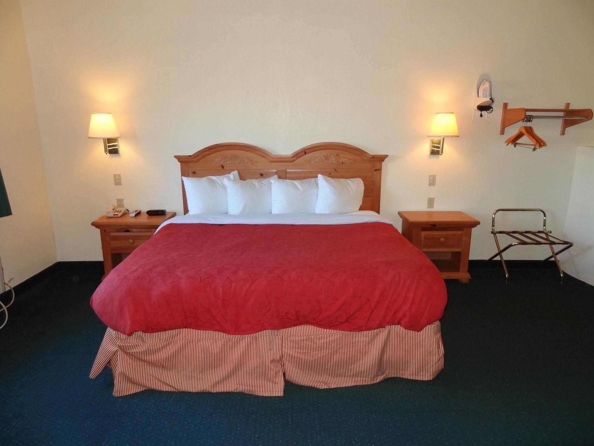 Motel 6 Portland, In Exterior photo